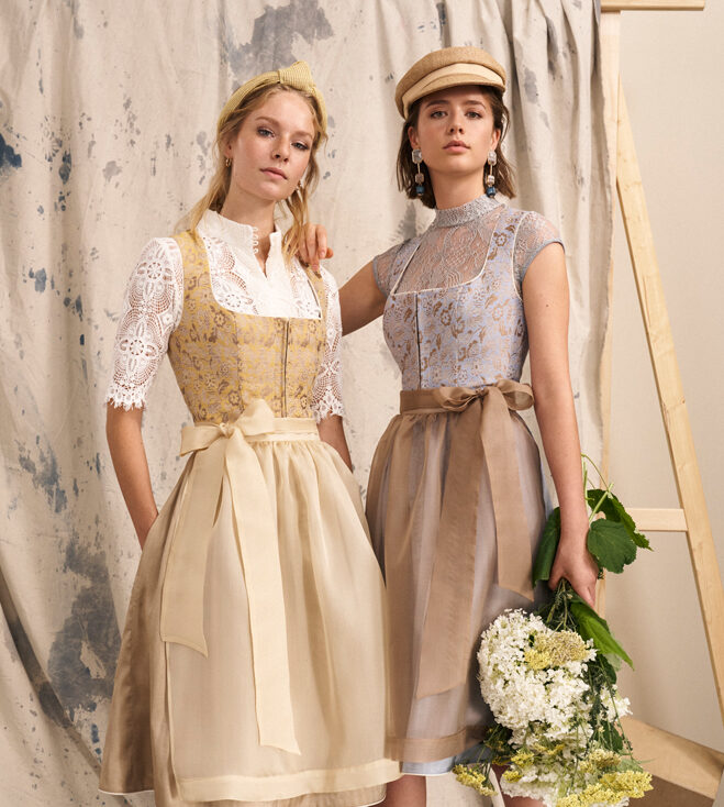 621e264e6252eb598501315d_LookbookCoverKmWebsite