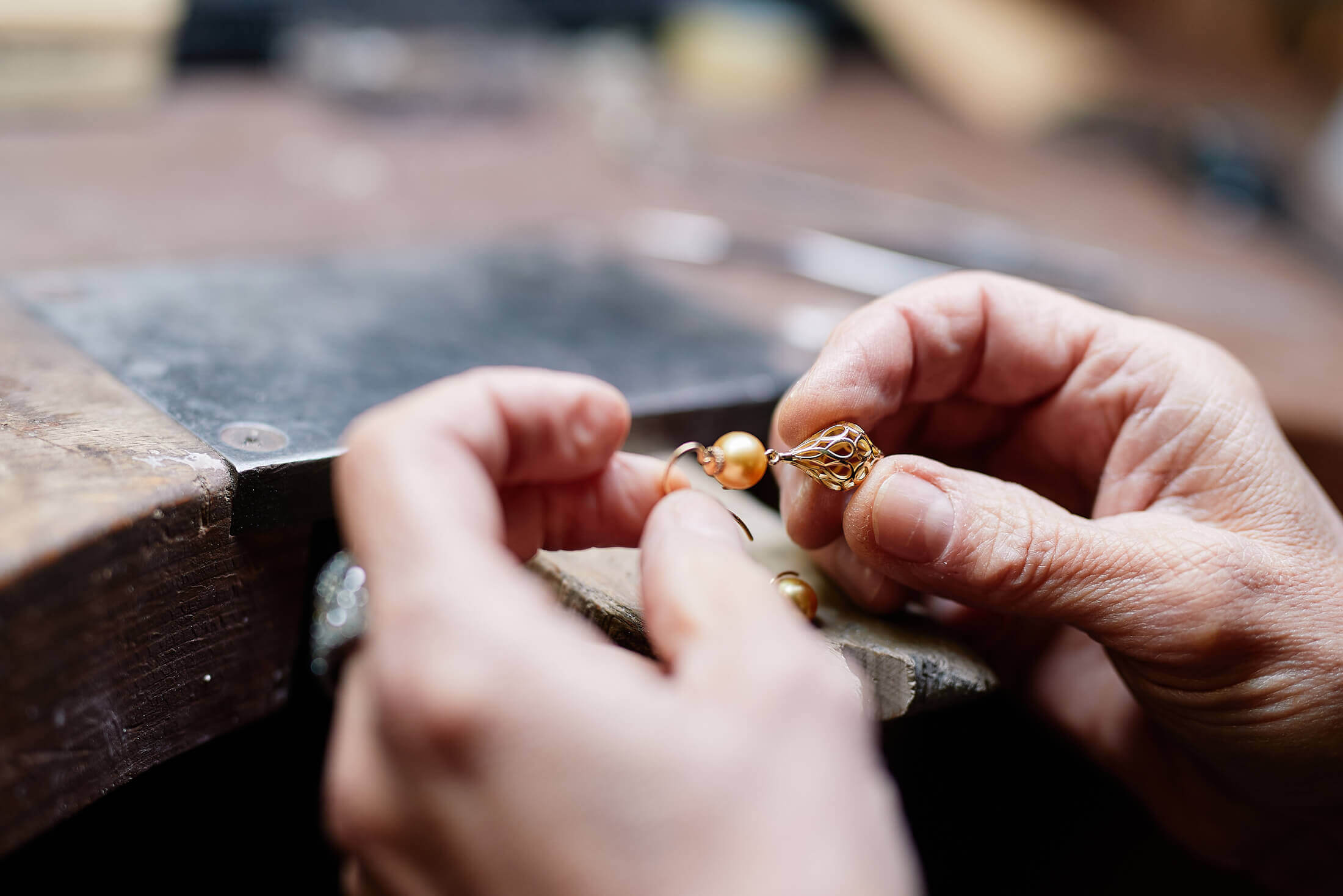 Meisterschmuck-Goldschmiede-Stuttgart-Ruth-Sellack-Schmuck-Objekte-Stuttgart-goldsmith