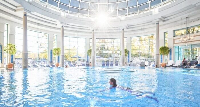 800x600 Badehalle